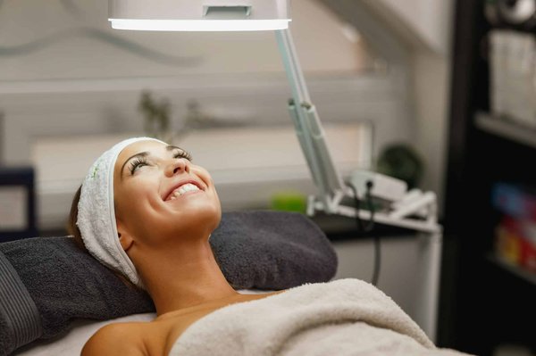 How Can Urban Pop-Up Shops Contribute to UK High Street Revival?