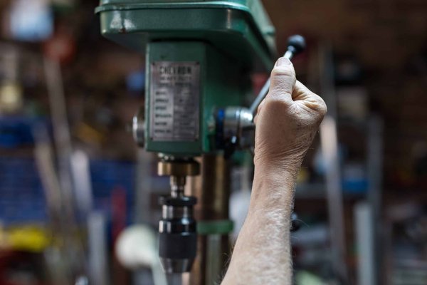 Can Smart Dust Sensors Revolutionize the Detection of Environmental Pollutants?